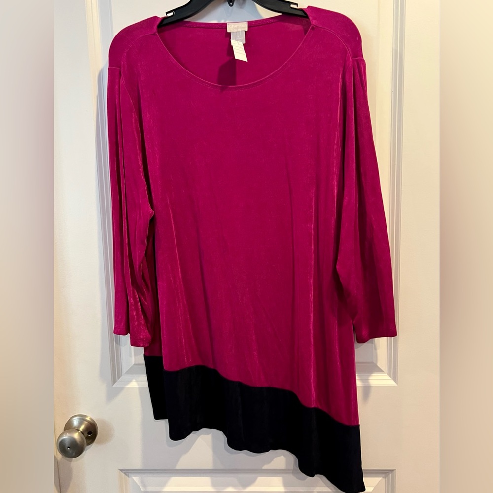 Chico’s matte jersey berry & navy top size 3 like 1X